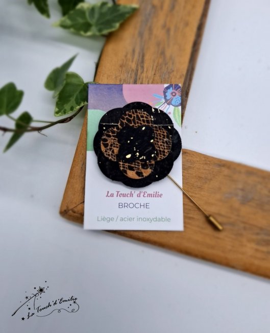 Broche Fleur Ecailles Noires